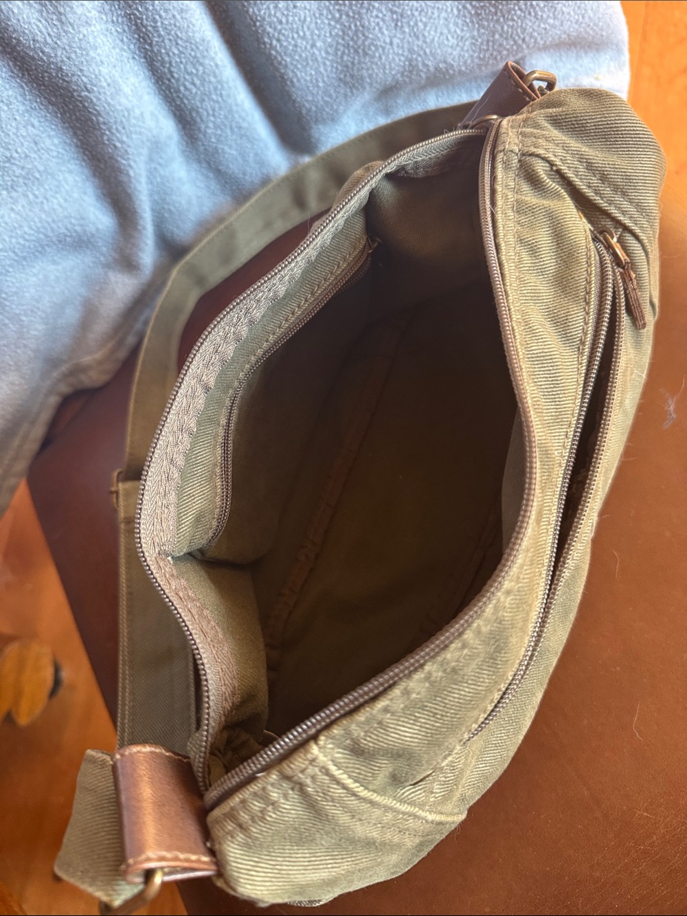 Women’s Olive Canvas Crossbody Messenger Bag - Picture 2 of 2